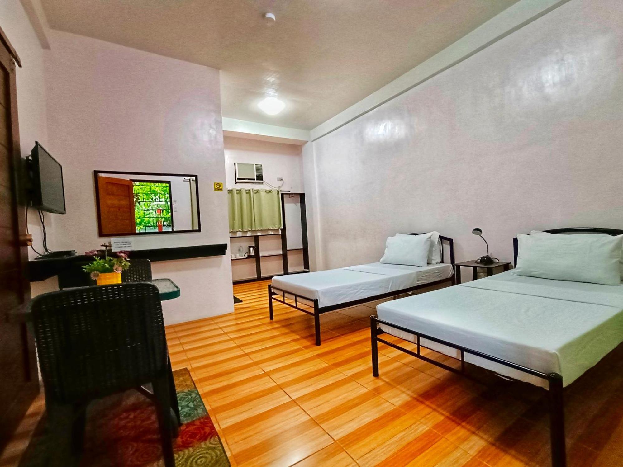 אלמינוס Monte Rio Gardens Bed & Breakfast מראה חיצוני תמונה
